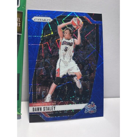 Dawn Staley Cracked Ice Blue & Sealed 4 WNBA Card Pack Sting South Carolina - Picture 2 of 4